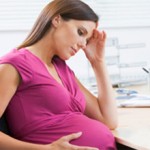 Головная боль при беременности: что делать и как избавиться